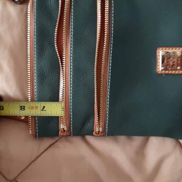 Dooney&Bourke Green Leather Crossbody - Picture 8 of 9